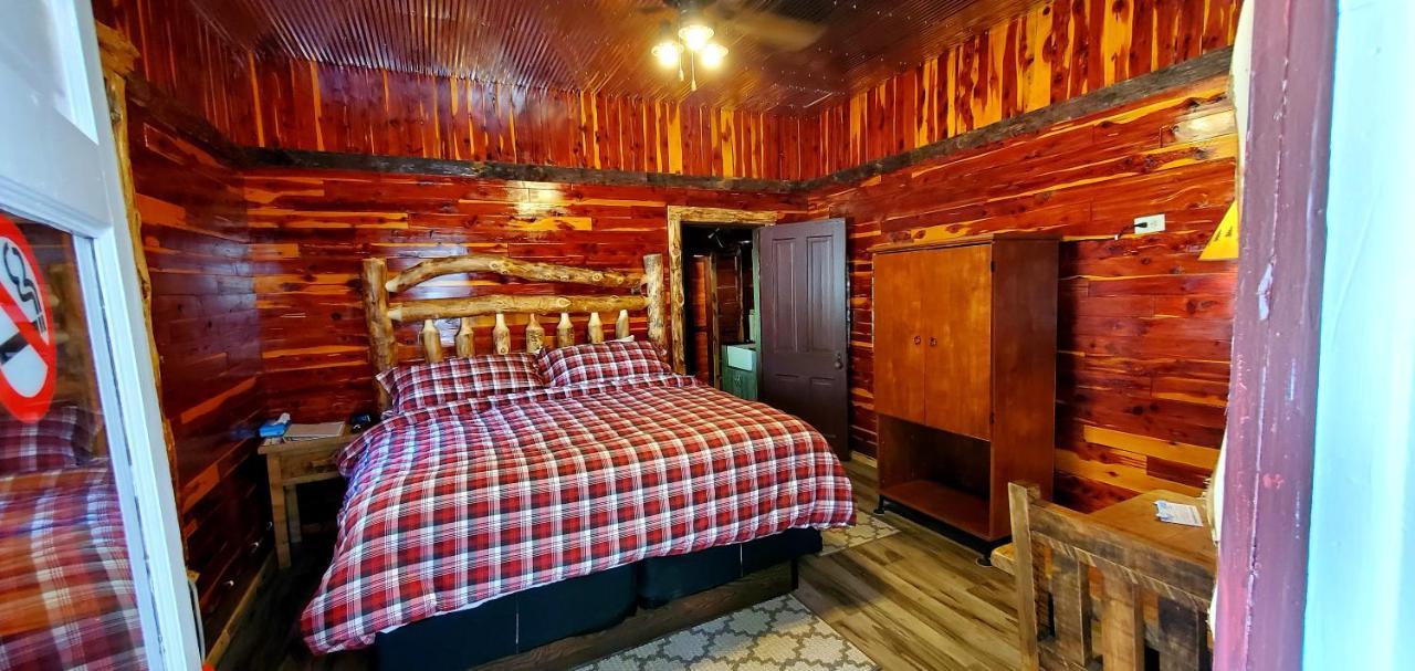 Log Cabin Inn Eureka Springs Exteriér fotografie