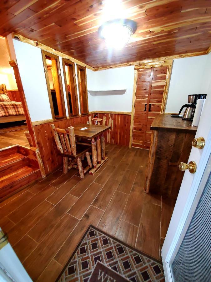 Log Cabin Inn Eureka Springs Exteriér fotografie
