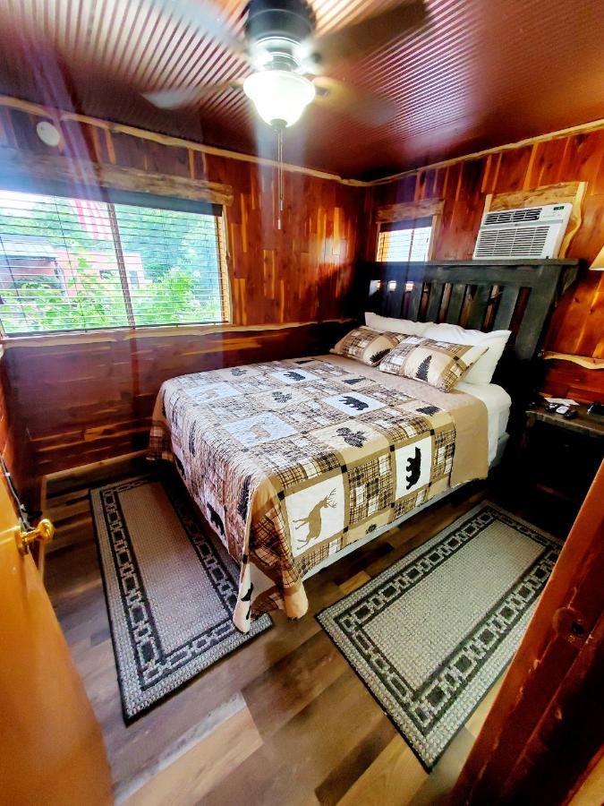 Log Cabin Inn Eureka Springs Exteriér fotografie